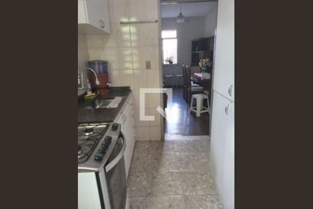 Cozinha de apartamento à venda com 3 quartos, 75m² em Vila Cloris, Belo Horizonte