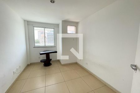 Quarto de apartamento para alugar com 2 quartos, 175m² em Jardim Vinte E Cinco de Agosto, Duque de Caxias