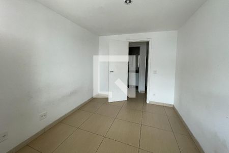 Quarto de apartamento para alugar com 2 quartos, 175m² em Jardim Vinte E Cinco de Agosto, Duque de Caxias