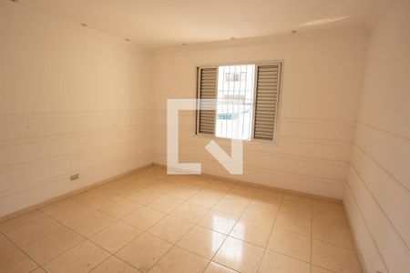 Quarto 1 de casa para alugar com 4 quartos, 145m² em Vila Romero, São Paulo