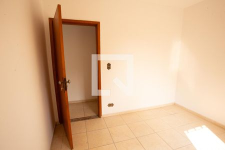 Quarto 2 de casa para alugar com 4 quartos, 145m² em Vila Romero, São Paulo