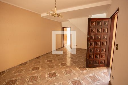 Sala de casa para alugar com 4 quartos, 145m² em Vila Romero, São Paulo