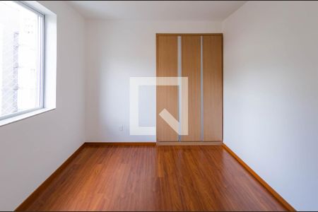 Quarto 1 de apartamento à venda com 2 quartos, 109m² em Grajaú, Belo Horizonte