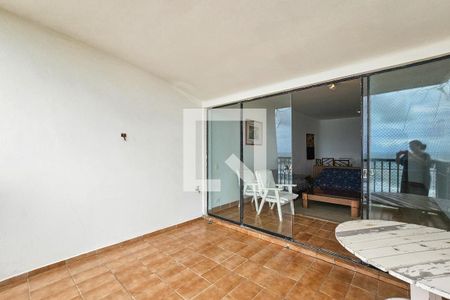 Apartamento para alugar com 190m², 3 quartos e 1 vaga Apartamento para alugar com 190m², 3 quartos e 1 vagaVaranda