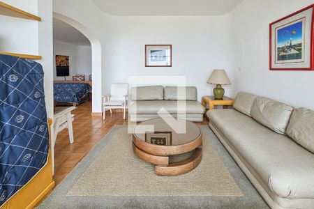 Apartamento para alugar com 190m², 3 quartos e 1 vaga Apartamento para alugar com 190m², 3 quartos e 1 vagaSala