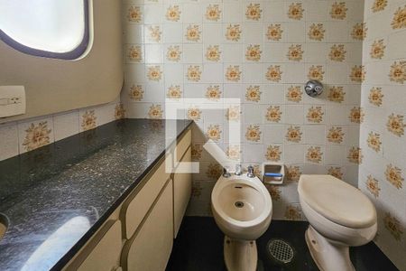 Apartamento para alugar com 190m², 3 quartos e 1 vaga Apartamento para alugar com 190m², 3 quartos e 1 vagaBanheiro da Suíte 3