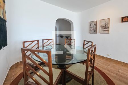 Apartamento para alugar com 190m², 3 quartos e 1 vaga Apartamento para alugar com 190m², 3 quartos e 1 vagaSala