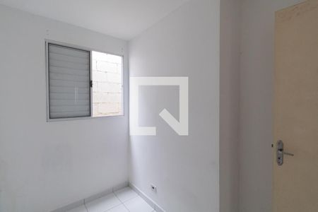 Quarto 2 de apartamento para alugar com 2 quartos, 39m² em Vila Nhocuné, São Paulo