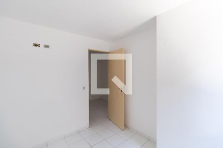 Quarto 2 de apartamento para alugar com 2 quartos, 42m² em Vila Nhocuné, São Paulo