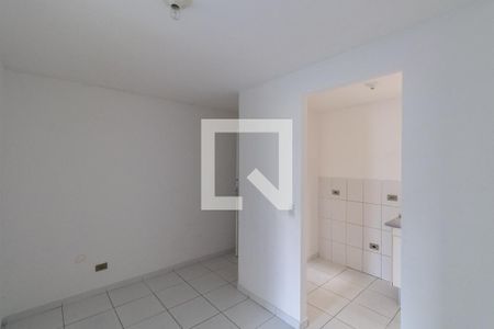 Sala de apartamento para alugar com 2 quartos, 42m² em Vila Nhocuné, São Paulo