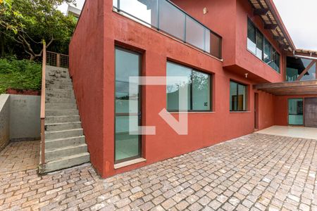 Casa de condomínio à venda com 286m², 4 quartos e 2 vagas Casa de condomínio à venda com 286m², 4 quartos e 2 vagasÁrea comum