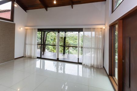 Sala 1 de casa de condomínio à venda com 4 quartos, 286m² em Jardim Serrano, Nova Lima