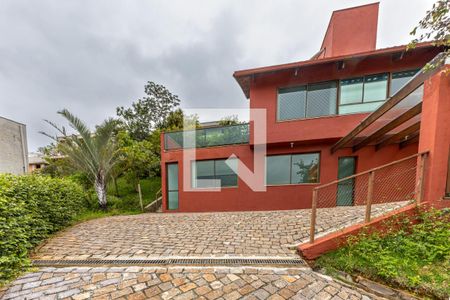 Casa de condomínio à venda com 286m², 4 quartos e 2 vagas Casa de condomínio à venda com 286m², 4 quartos e 2 vagasÁrea comum