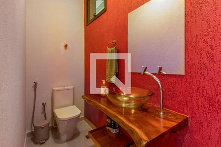 Casa de condomínio à venda com 286m², 4 quartos e 2 vagas Casa de condomínio à venda com 286m², 4 quartos e 2 vagasLavabo