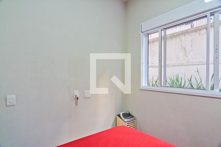 Quarto 1 de apartamento para alugar com 2 quartos, 34m² em Vila Palmeiras, São Paulo