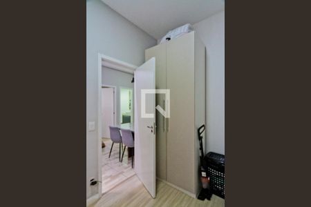 Quarto 2 de apartamento para alugar com 2 quartos, 34m² em Vila Palmeiras, São Paulo