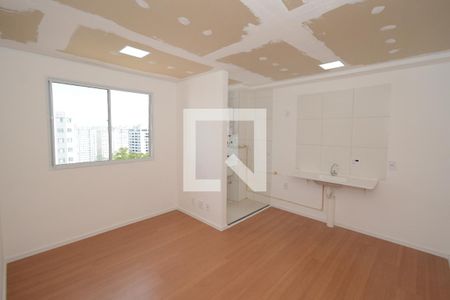 Sala/Cozinha de apartamento à venda com 2 quartos, 35m² em Usina Piratininga, São Paulo