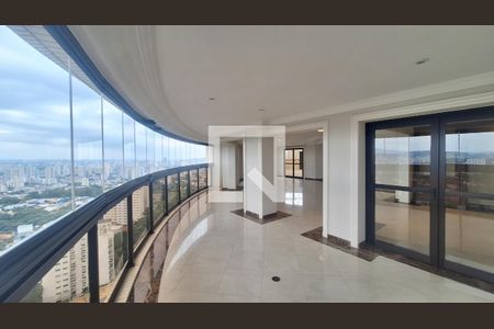 Apartamento à venda com 480m², 4 quartos e 5 vagas Apartamento à venda com 480m², 4 quartos e 5 vagasVaranda