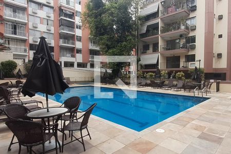 Apartamento à venda com 74m², 3 quartos e 1 vaga Apartamento à venda com 74m², 3 quartos e 1 vagaÁrea comum - Piscina