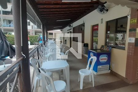 Apartamento à venda com 74m², 3 quartos e 1 vaga Apartamento à venda com 74m², 3 quartos e 1 vagaCantina e Restaurante