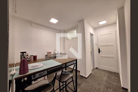 Cozinha de apartamento para alugar com 1 quarto, 30m² em Centro, Rio de Janeiro