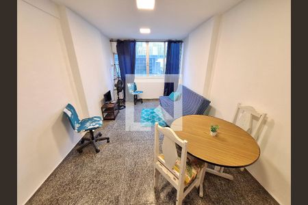 Sala/Quarto de apartamento para alugar com 1 quarto, 30m² em Centro, Rio de Janeiro