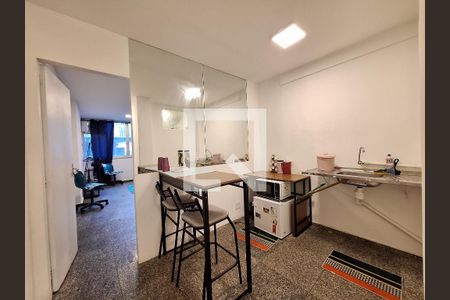 Cozinha de apartamento para alugar com 1 quarto, 30m² em Centro, Rio de Janeiro