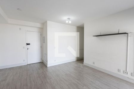 Sala de apartamento para alugar com 2 quartos, 69m² em Parque Industrial Tomas Edson, São Paulo