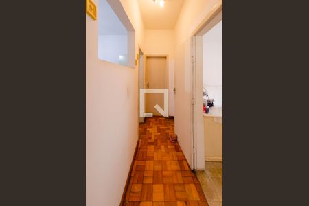 Corredor de casa à venda com 3 quartos, 380m² em Coração Eucarístico, Belo Horizonte