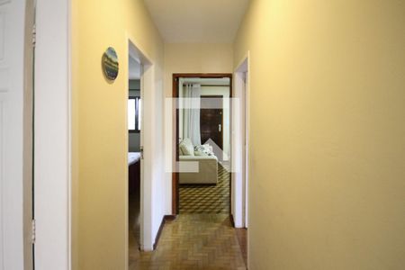 Corredor de casa para alugar com 3 quartos, 180m² em Vila Alpina, São Paulo