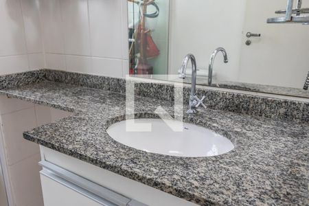 Apartamento à venda com 115m², 3 quartos e 2 vagas Apartamento à venda com 115m², 3 quartos e 2 vagasBanheiro da Suíte