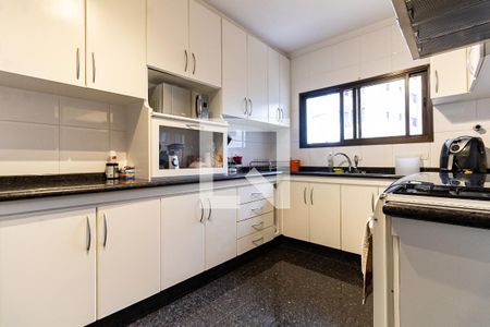 Apartamento à venda com 174m², 3 quartos e 3 vagas Apartamento à venda com 174m², 3 quartos e 3 vagasCozinha