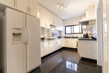 Apartamento à venda com 174m², 3 quartos e 3 vagas Apartamento à venda com 174m², 3 quartos e 3 vagasCozinha