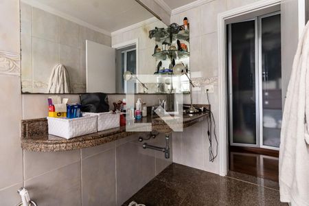 Apartamento à venda com 174m², 3 quartos e 3 vagas Apartamento à venda com 174m², 3 quartos e 3 vagasBanheiro da Suíte 1