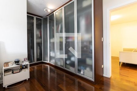 Apartamento à venda com 174m², 3 quartos e 3 vagas Apartamento à venda com 174m², 3 quartos e 3 vagasSuíte 1