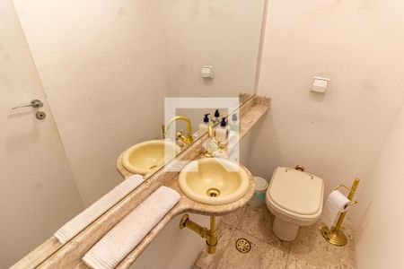 Apartamento à venda com 174m², 3 quartos e 3 vagas Apartamento à venda com 174m², 3 quartos e 3 vagasLavabo
