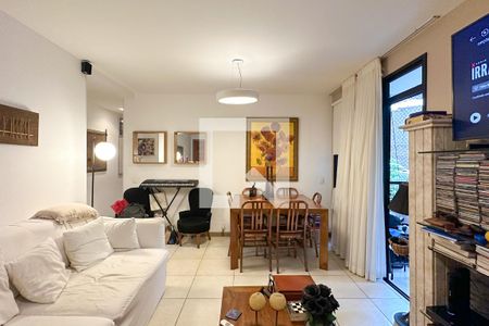 Sala de apartamento para alugar com 2 quartos, 70m² em Copacabana, Rio de Janeiro