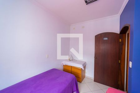 Casa à venda com 250m², 3 quartos e 8 vagas Casa à venda com 250m², 3 quartos e 8 vagasQuarto 3