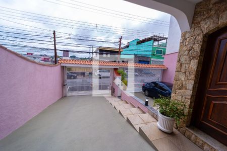 Casa à venda com 250m², 3 quartos e 8 vagas Casa à venda com 250m², 3 quartos e 8 vagasGaragem