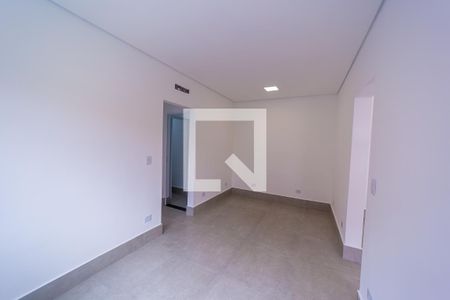 Casa à venda com 250m², 3 quartos e 8 vagas Casa à venda com 250m², 3 quartos e 8 vagasAnexo / Edícula