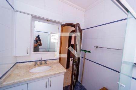 Casa à venda com 250m², 3 quartos e 8 vagas Casa à venda com 250m², 3 quartos e 8 vagasBanheiro