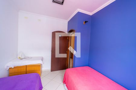 Casa à venda com 250m², 3 quartos e 8 vagas Casa à venda com 250m², 3 quartos e 8 vagasQuarto 3