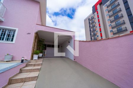 Casa à venda com 250m², 3 quartos e 8 vagas Casa à venda com 250m², 3 quartos e 8 vagasGaragem