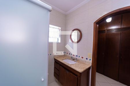 Casa à venda com 250m², 3 quartos e 8 vagas Casa à venda com 250m², 3 quartos e 8 vagasBanheiro do Quarto 1