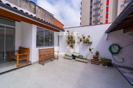 Casa à venda com 250m², 3 quartos e 8 vagas Casa à venda com 250m², 3 quartos e 8 vagasÁrea de Serviço / Quintal
