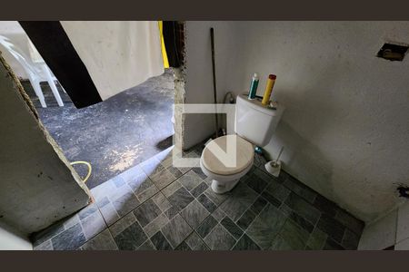 Casa para alugar com 35m², 1 quarto e sem vaga Casa para alugar com 35m², 1 quarto e sem vagaBanheiro