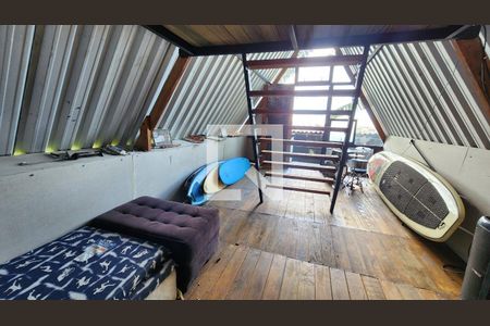 Sala de casa para alugar com 1 quarto, 35m² em Morro do Marapé, Santos