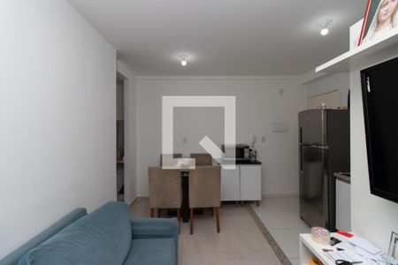 Sala/Cozinha de apartamento para alugar com 1 quarto, 35m² em Vila Mazzei, São Paulo