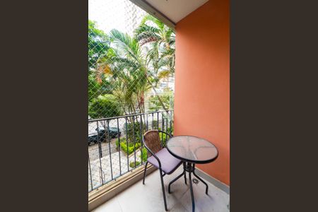 Sacada de apartamento para alugar com 1 quarto, 65m² em Vila Alexandria, São Paulo