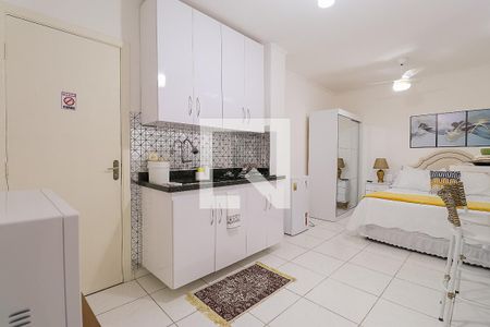 Quarto / Cozinha de kitnet/studio para alugar com 1 quarto, 40m² em Luz, São Paulo